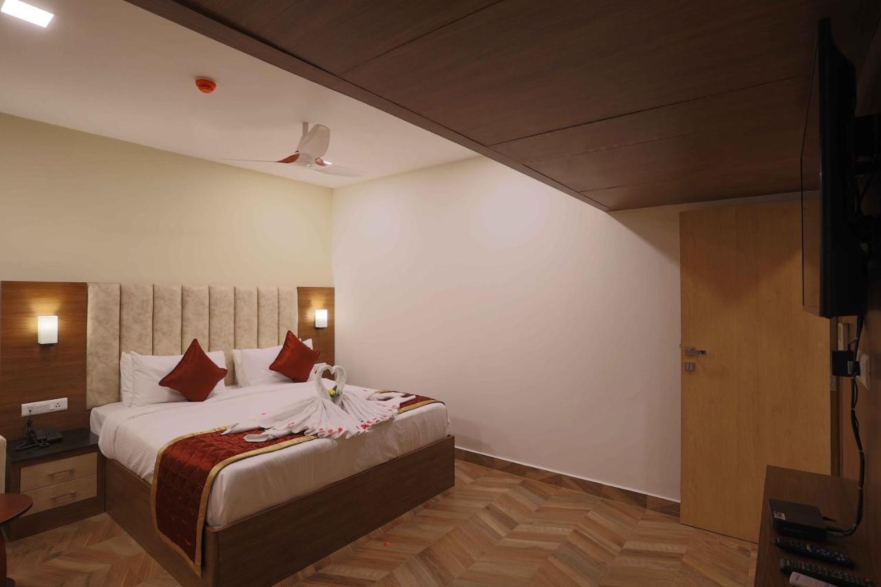 Hotel Bluemoon Тирунелвели Экстерьер фото