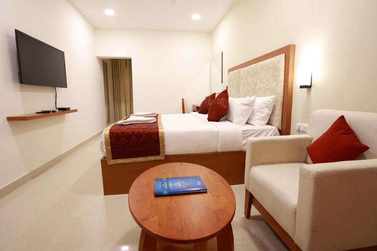 Hotel Bluemoon Тирунелвели Экстерьер фото